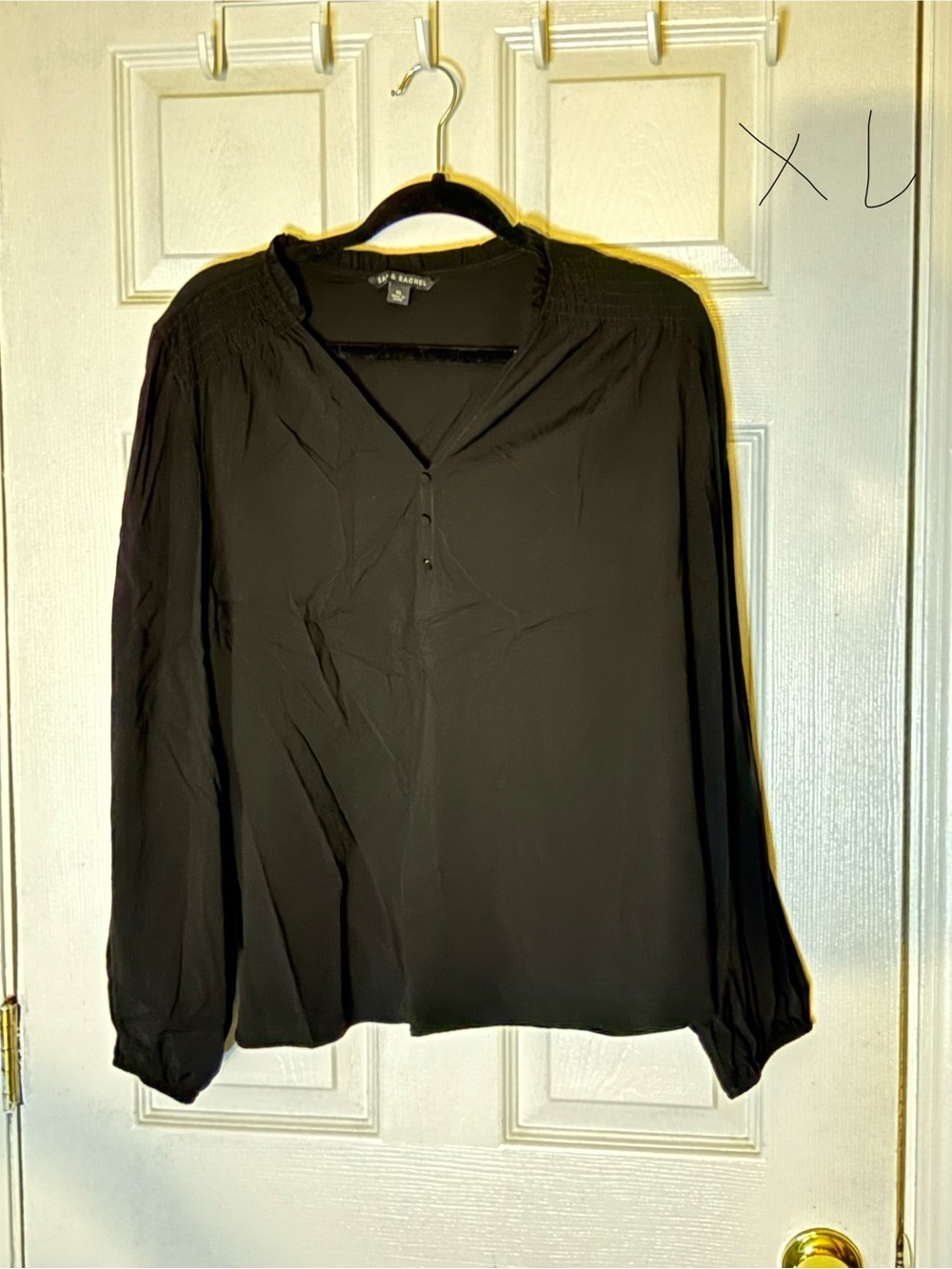 Dana Buchman Black V-Neck Long-Sleeve Blouse